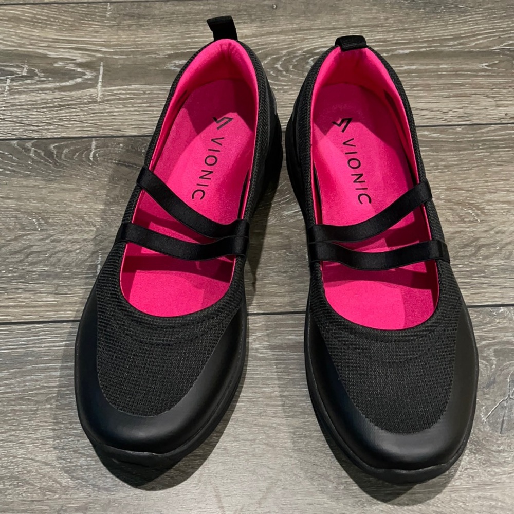 Vionic Opal Black and Pink Shoe Women’s Size 9.5